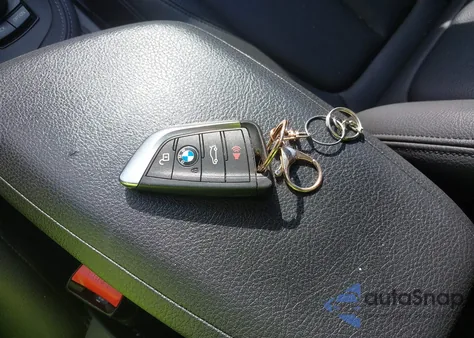 2017 BMW X1 xDrive28I z USA, uszkodzony, nr VIN WBXHT3C34H5F83145